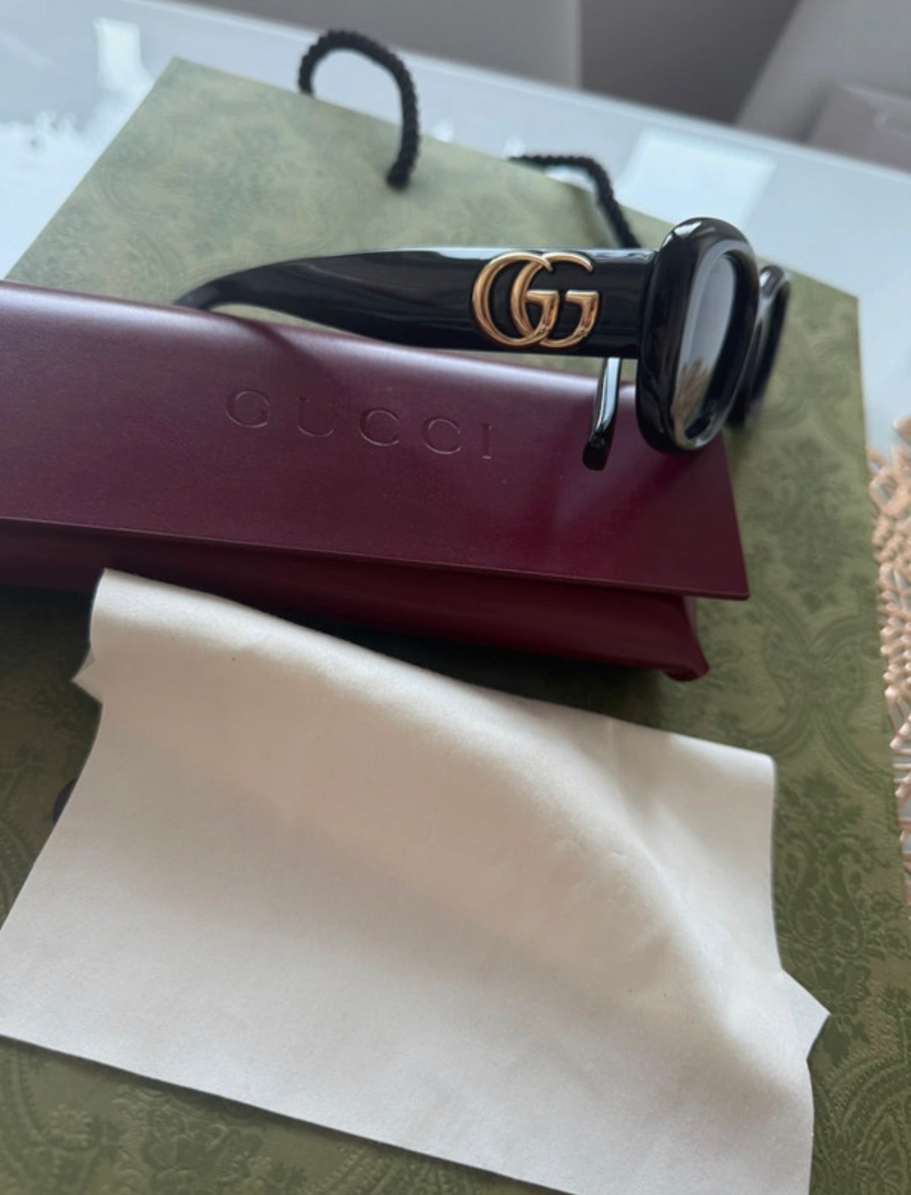 Gucci Napszemuveg GG1829SK 001